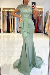 Elegant Long Appliques Lace Split Satin Mermaid Prom Dress with Short Sleeve