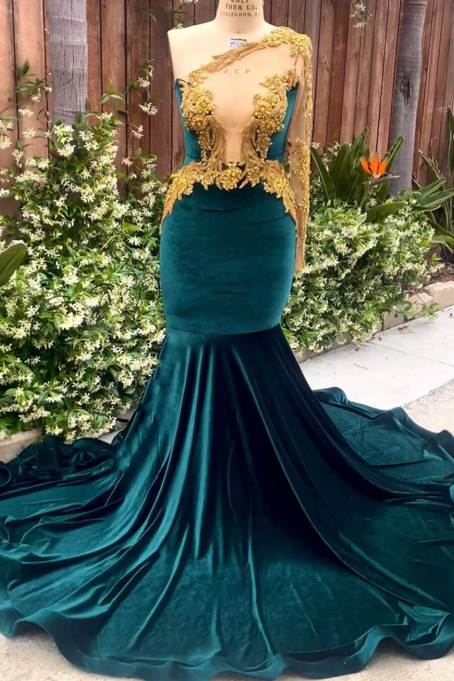 One Shoulder Long Sleeves Appliques Velvet Mermaid Formal Dress