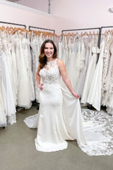 Charming Long Bateau Appliques Lace Floor Length Mermaid Wedding Dress With Detachable Train