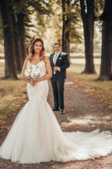 Long Mermaid Sweetheart Tulle Lace Backless Wedding Dress with Chapel Train