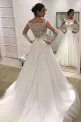 Gorgeous Long Sleeves A-line Tulle Beads Wedding Dress