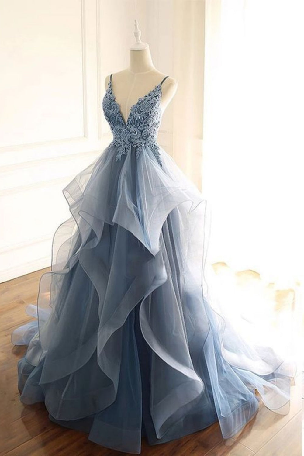 Long V-neck Spaghetti Straps Ruffles Tulle A-line Backless Prom Dress