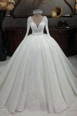 Gorgeous Long Ball Gown V-neck Glitter Sequins Wedding Dresses with Sleeves