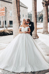 Plus Size White Ball Gown Off the Shoulder Sweetheart Satin Long Wedding Dress with Appliques