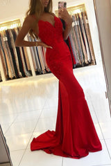 Elegant Red Long V-neck Spaghetti Straps Mermaid Prom Dresses