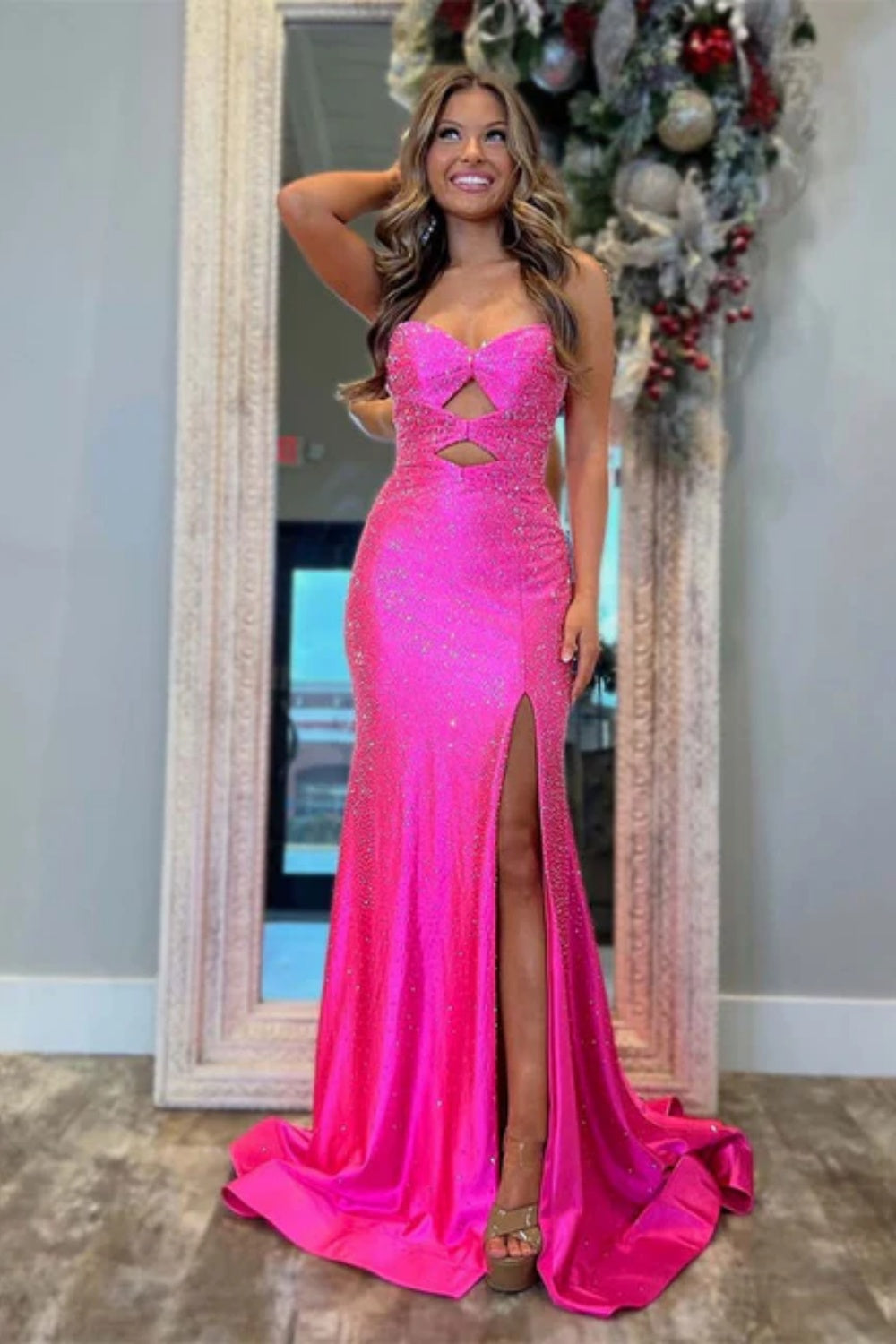 Cute Sweetheart Mermaid Sequined Prom Dress with Keyhole