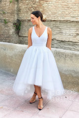 Simple Black V-neck Sleeveless Asymmetrical A-Line Prom Dresses