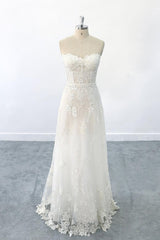 Long Sweetheart Appliques Lace Strapless Tulle Mermaid Wedding Dress