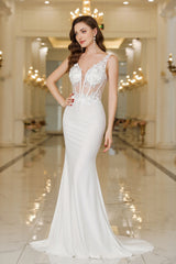 Beautiful White Long Mermaid Lace Appliques V-neck Backless Wedding Dresses