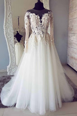 White A-line Tulle Lace Long Round Neck Wedding Dress	 with Sleeves