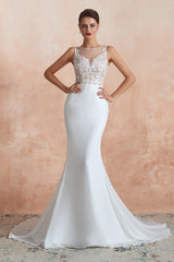 Chic Long Applique Lace Satin Tulle Mermaid Wedding Dress