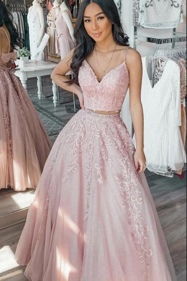 Elegant Two Piece A-Line V-neck Spaghetti Straps Appliques Lace Tulle Prom Dress