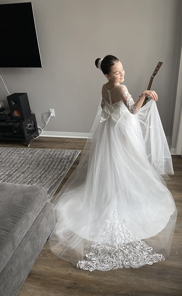Boho Long Sleeves Lace Flower Girl Dresses